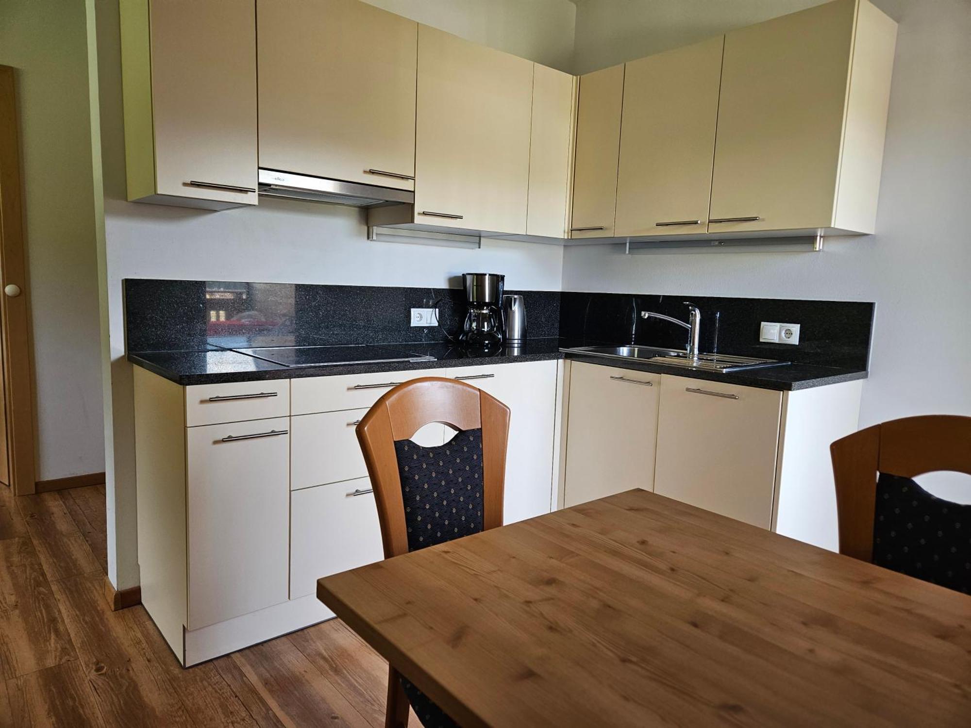 Apartment Pichlerhof San Lorenzo di Sebato Luaran gambar