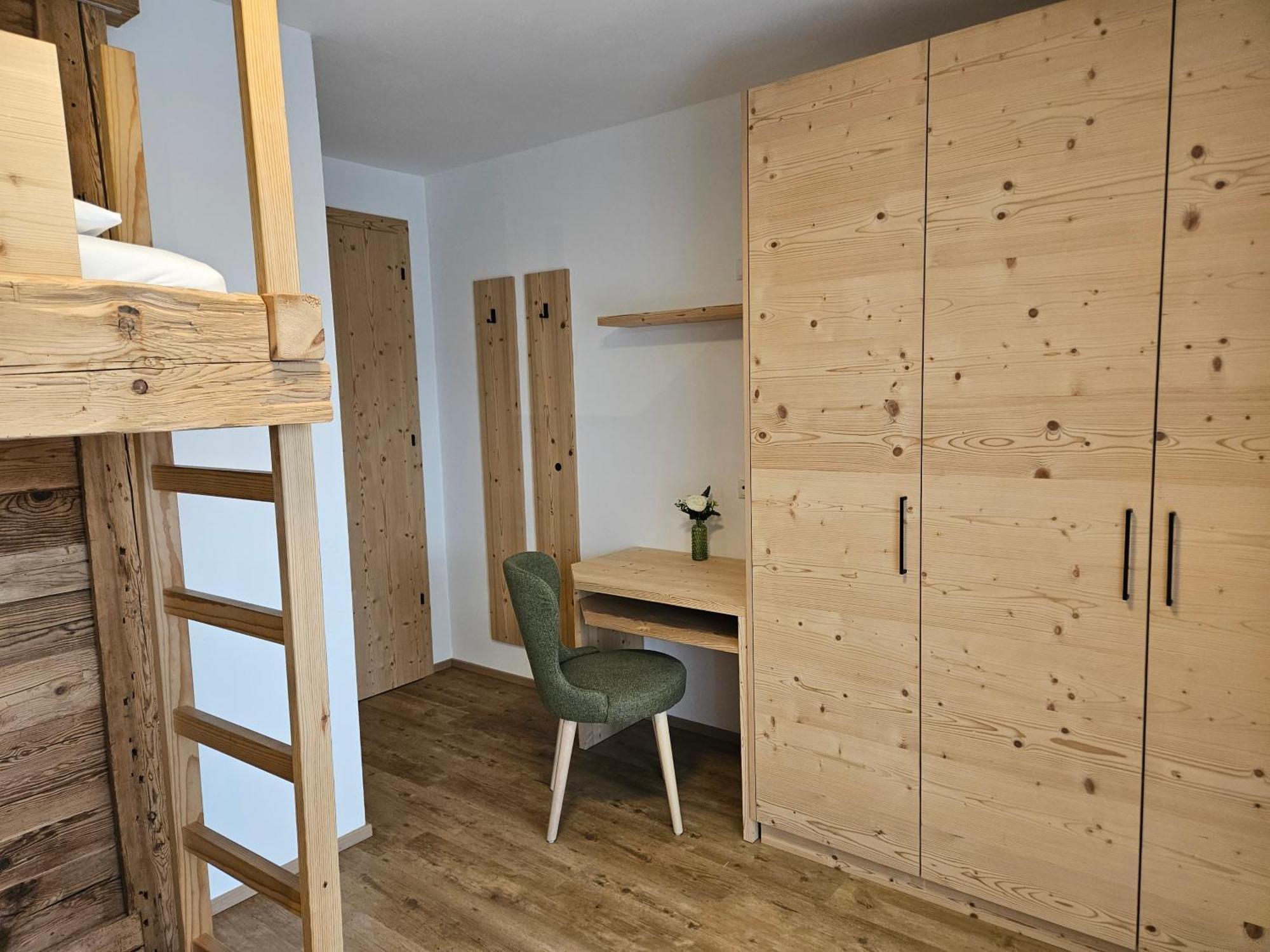 Apartment Pichlerhof San Lorenzo di Sebato Luaran gambar