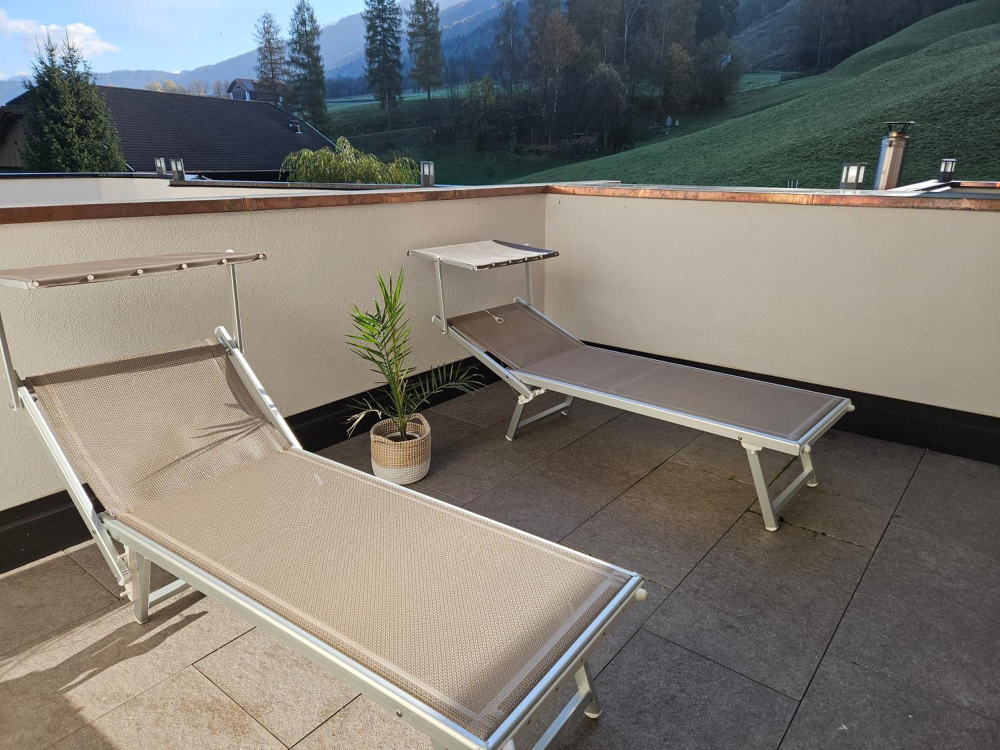 Apartment Pichlerhof San Lorenzo di Sebato Luaran gambar