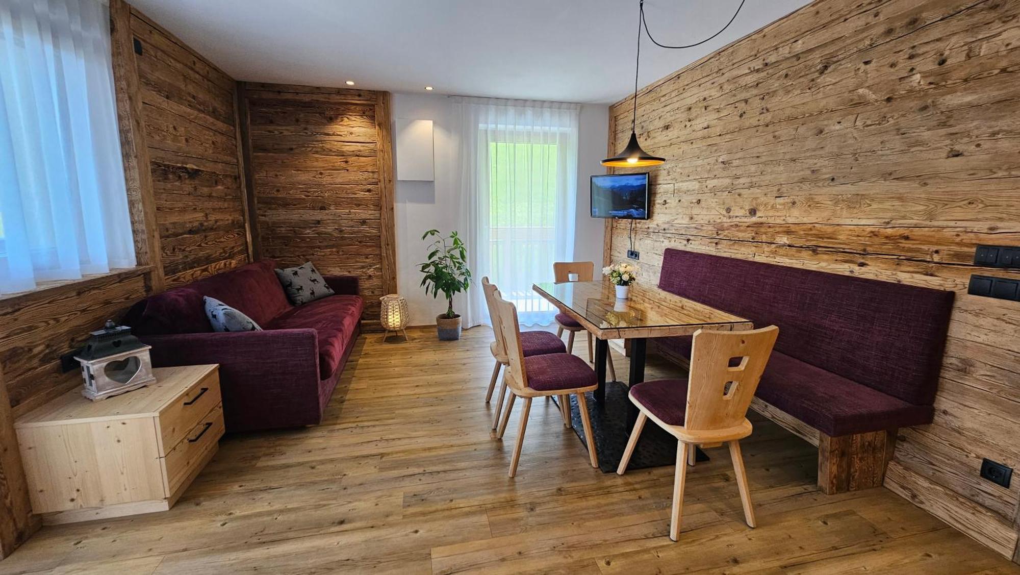Apartment Pichlerhof San Lorenzo di Sebato Luaran gambar