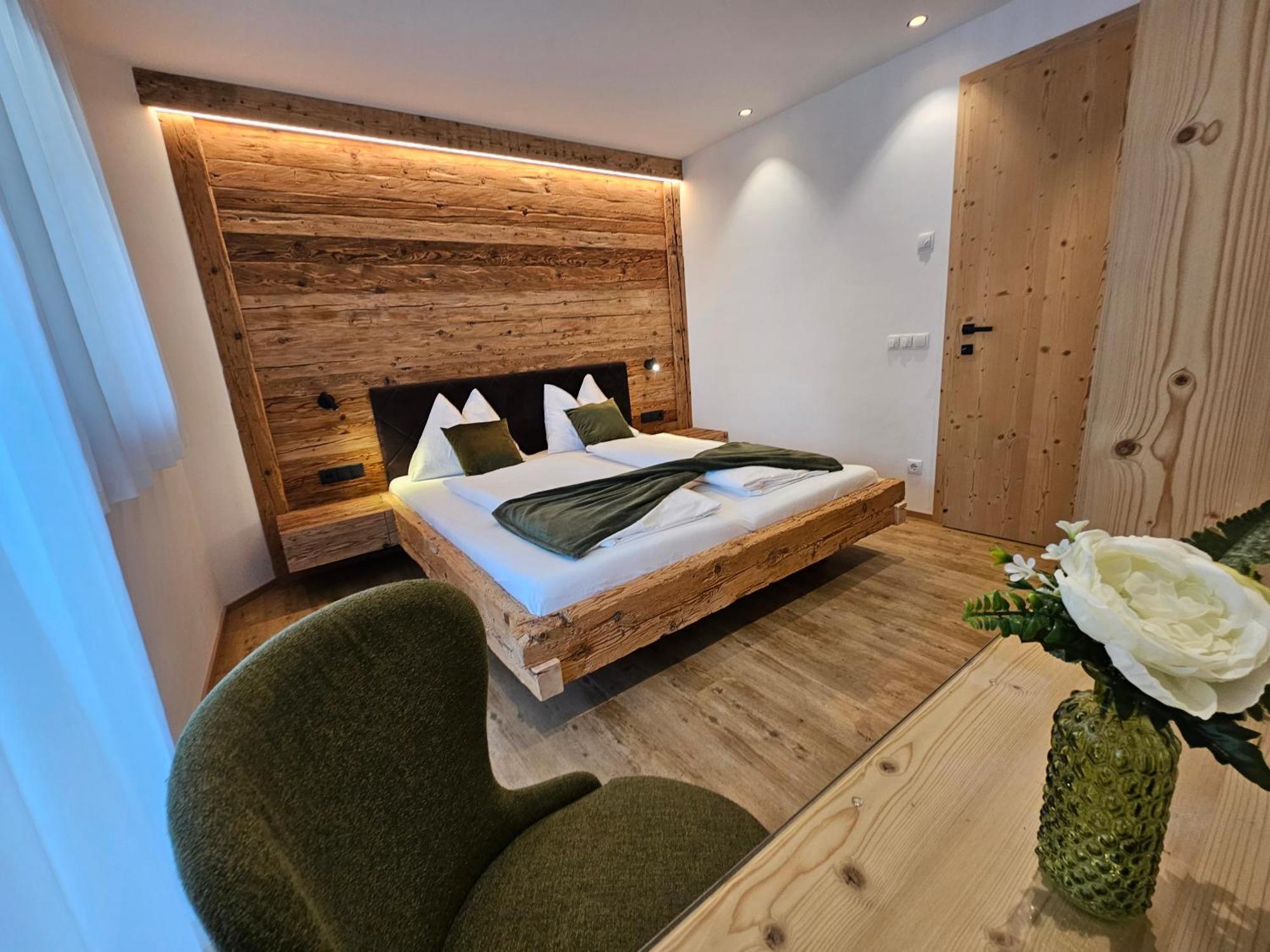 Apartment Pichlerhof San Lorenzo di Sebato Luaran gambar