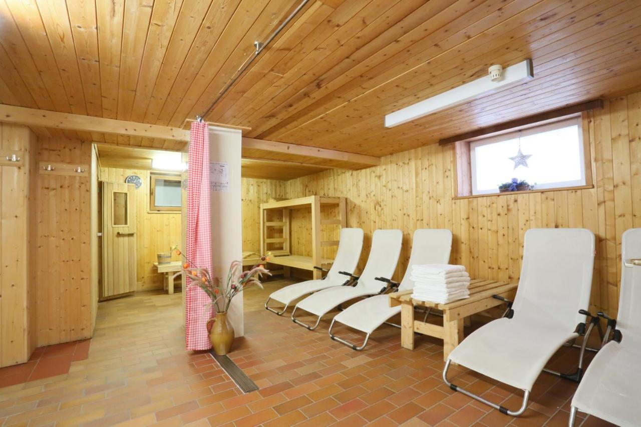 Apartment Pichlerhof San Lorenzo di Sebato Luaran gambar